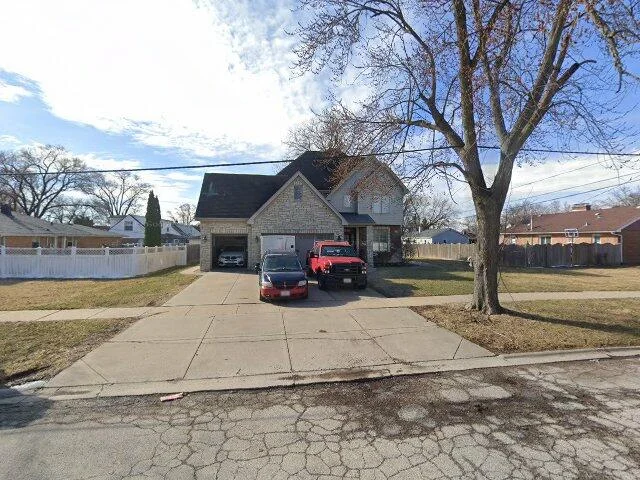 House image located at Burbank, IL 60459