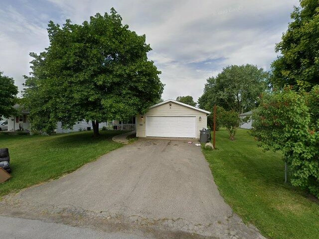 House image located at Nappanee, IN 46550