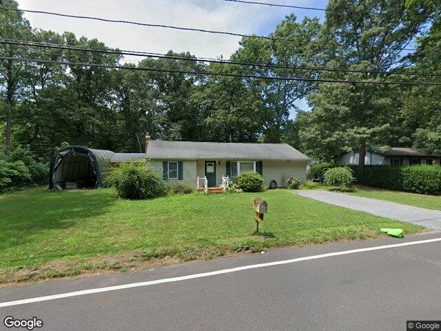 House image located at Manorville, NY 11949