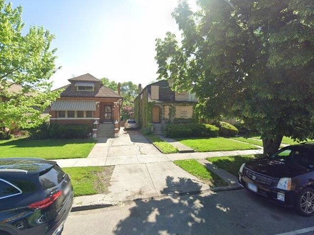 House image located at Chicago, IL 60639