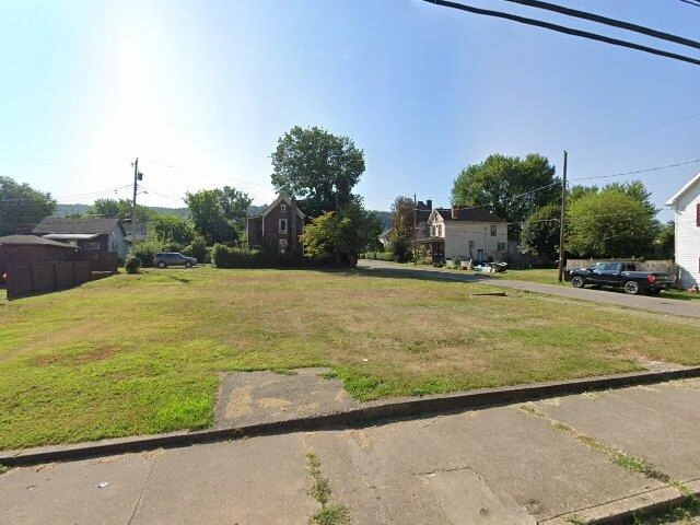 House image located at Wellsville, OH 43968