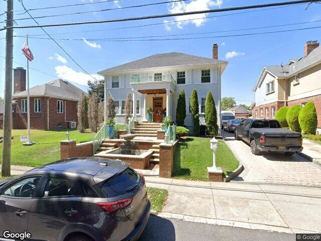 House image located at Staten Island, NY 10306