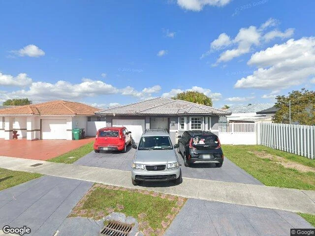 House image located at Miami, FL 33193