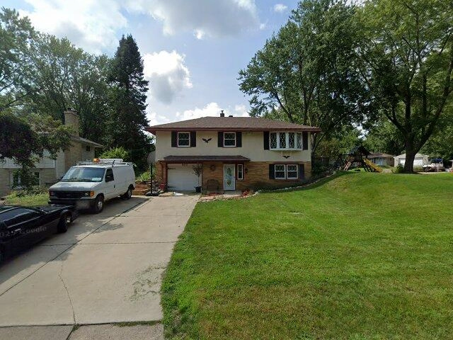 House image located at Saint Paul, MN 55128