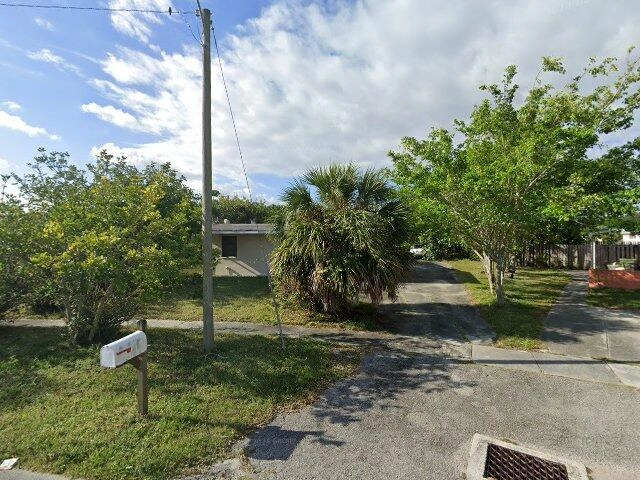 House image located at Lake Worth, FL 33461