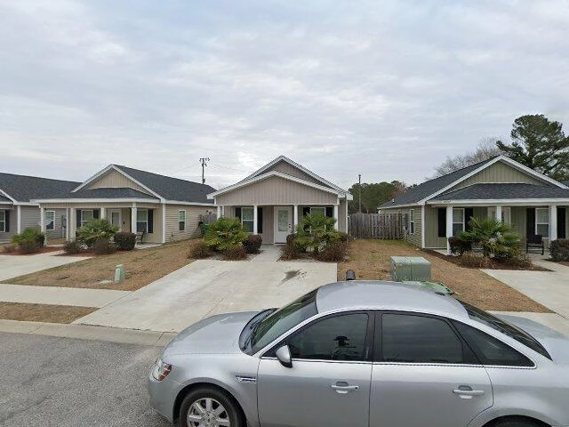 House image located at Florence, SC 29505