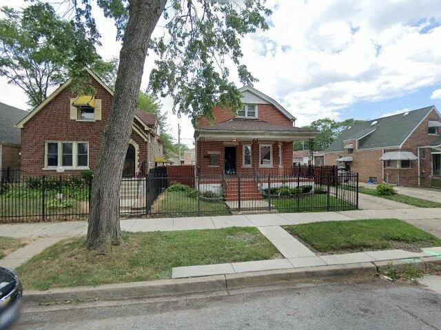 House image located at Chicago, IL 60643