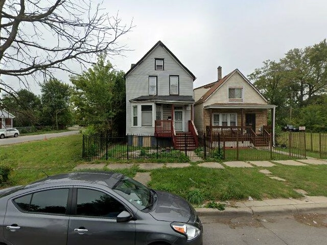 House image located at Chicago, IL 60628