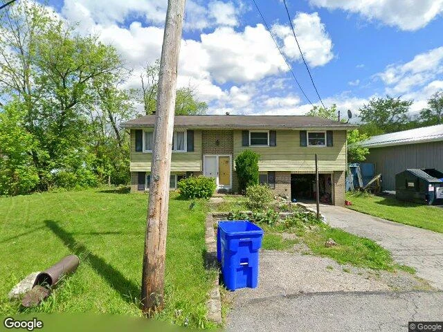 House image located at Oakdale, PA 15071