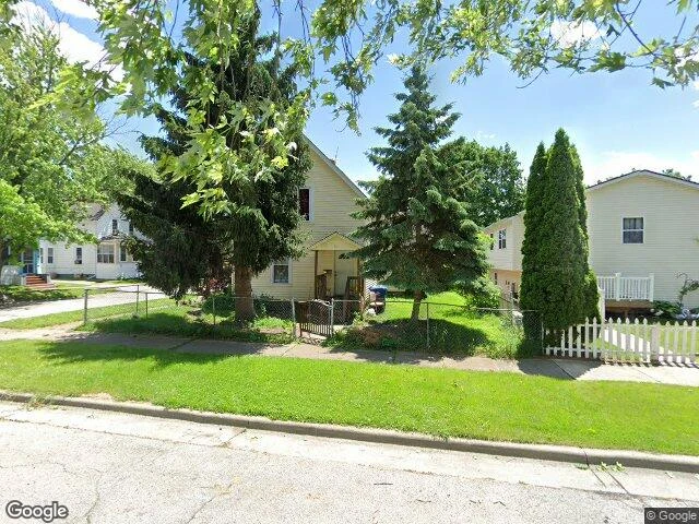 House image located at Waukegan, IL 60085