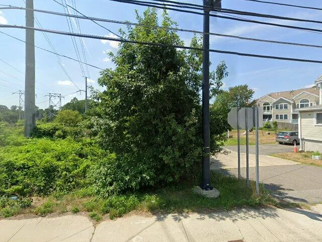 House image located at Wakefield, MA 01880