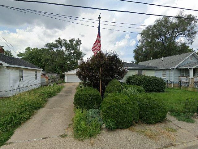 House image located at East Peoria, IL 61611