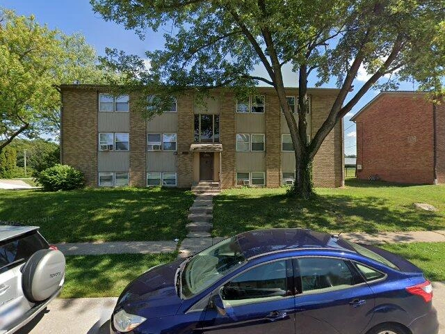 House image located at Silvis, IL 61282