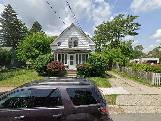 House image located at Pontiac, MI 48341