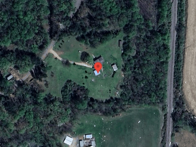 House image located at Selmer, TN 38375