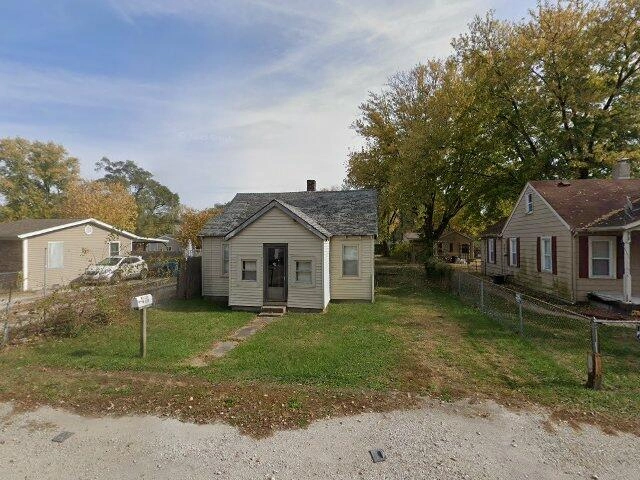 House image located at Indianapolis, IN 46221