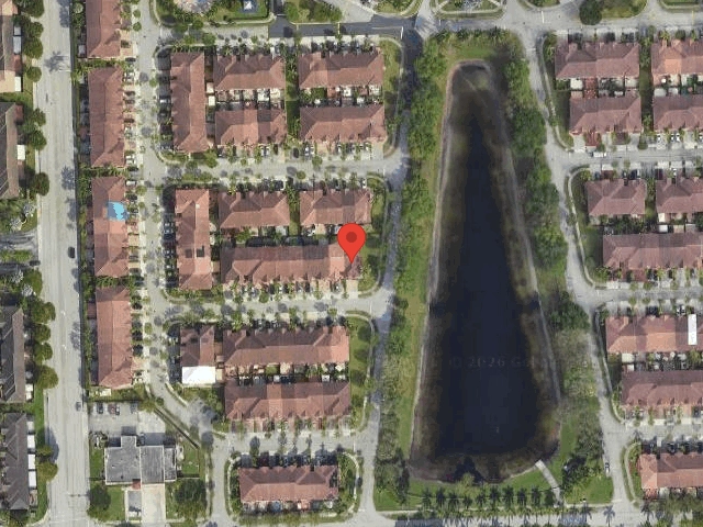 House image located at Miami, FL 33194