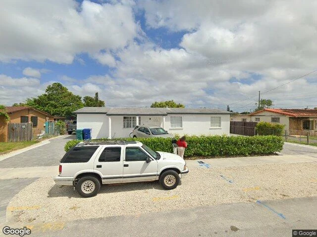 House image located at Miami, FL 33165
