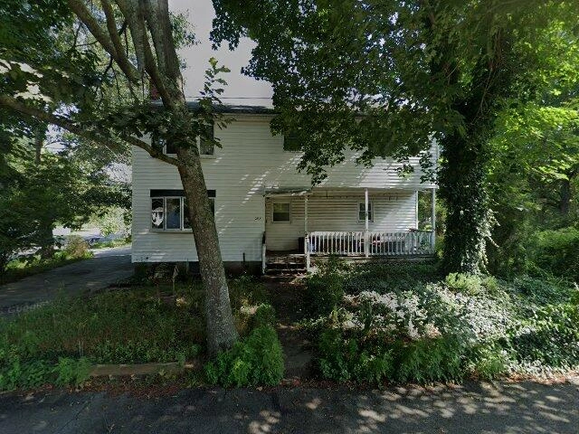 House image located at Wilmington, MA 01887