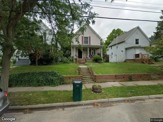 House image located at Lansing, MI 48912