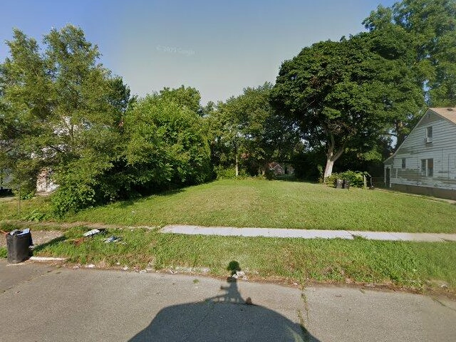 House image located at Detroit, MI 48227