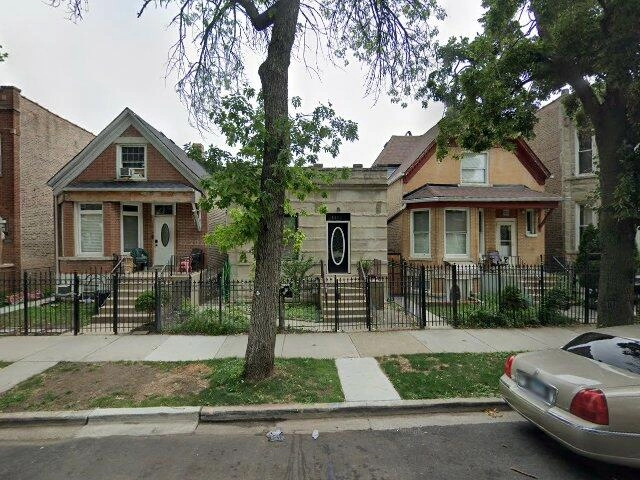House image located at Chicago, IL 60651