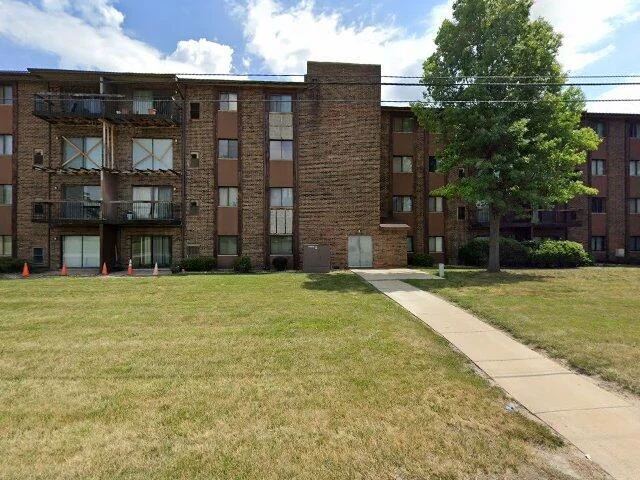 House image located at Dolton, IL 60419