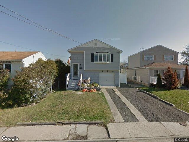 House image located at Lindenhurst, NY 11757