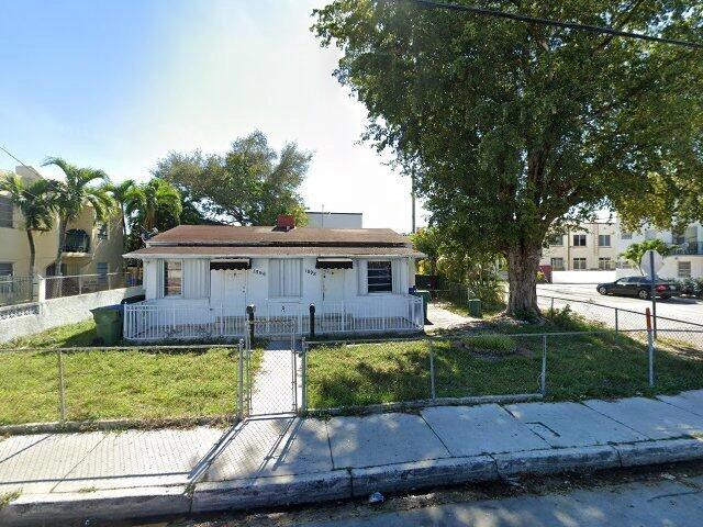 House image located at Miami, FL 33135