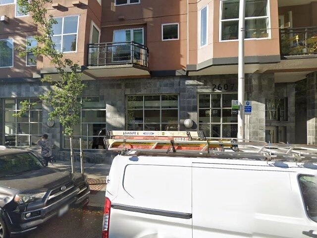 House image located at Davenport, IA 52803