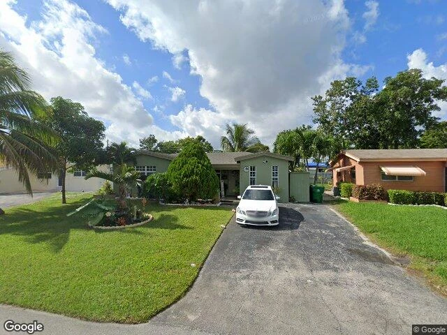 House image located at Hollywood, FL 33023