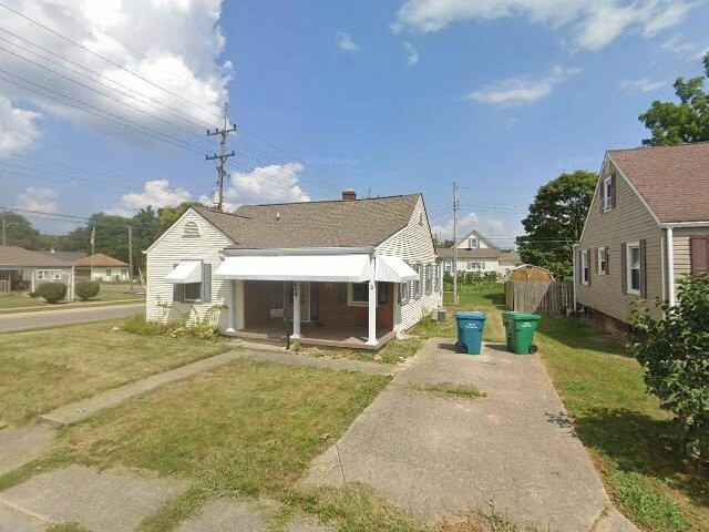 House image located at New Castle, IN 47362
