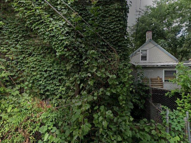 House image located at Cleveland, OH 44102