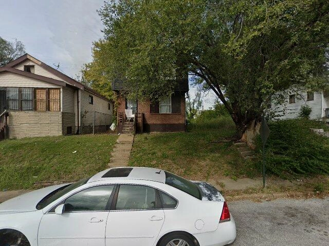 House image located at Saint Louis, MO 63115