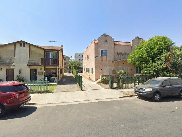 House image located at Houston, TX 77008