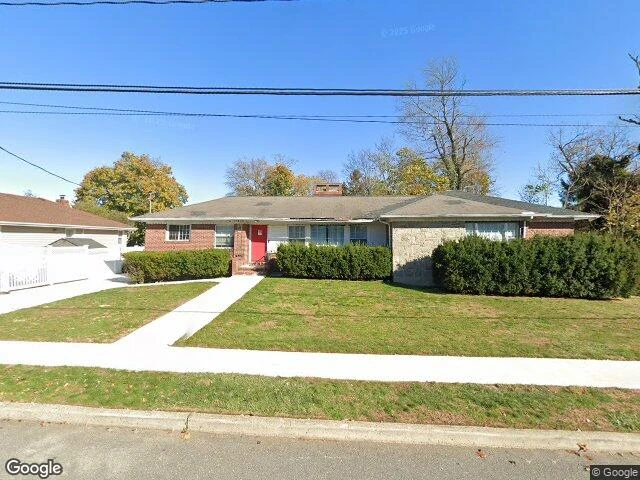 House image located at Oceanside, NY 11572