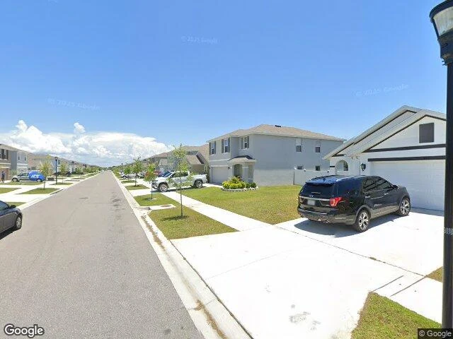 House image located at Ruskin, FL 33570