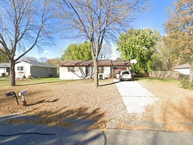 House image located at Willmar, MN 56201
