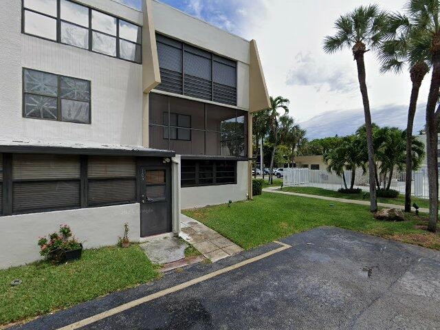 House image located at Miami, FL 33180