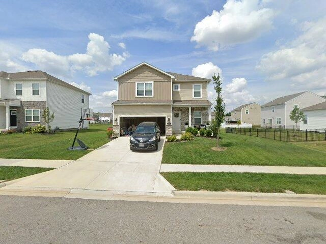 House image located at Grove City, OH 43123