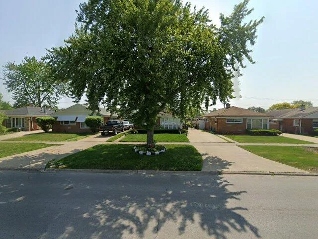 House image located at Dolton, IL 60419