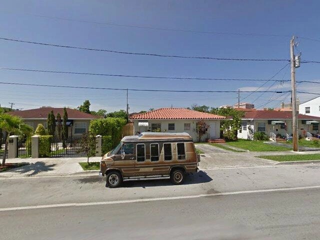 House image located at Miami, FL 33145