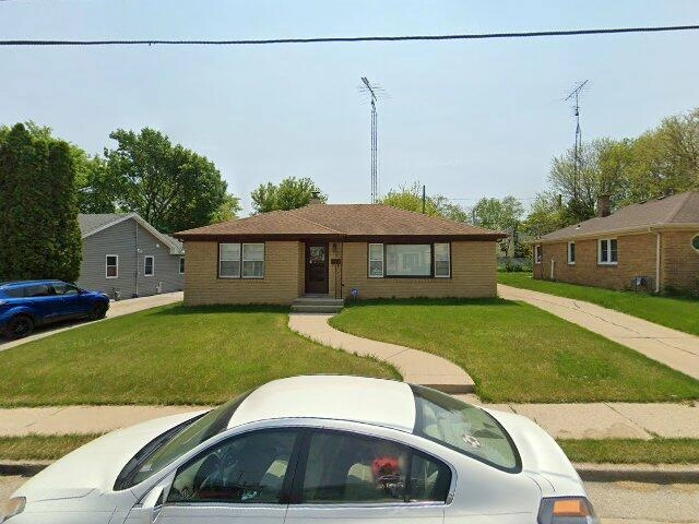 House image located at Racine, WI 53404