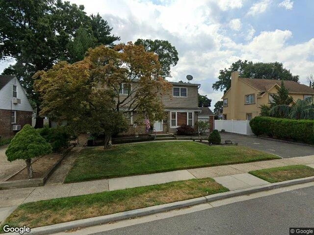 House image located at Franklin Square, NY 11010