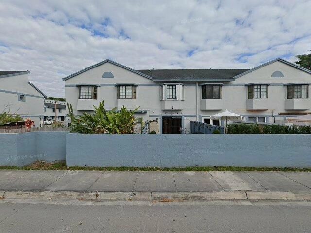 House image located at Miami, FL 33175