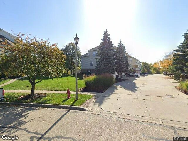 House image located at Saint Charles, IL 60174