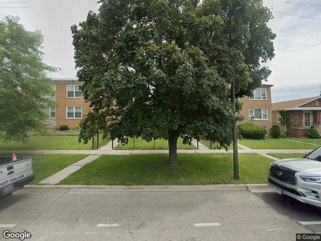 House image located at Chicago, IL 60628