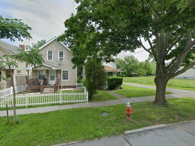 House image located at Cleveland, OH 44109
