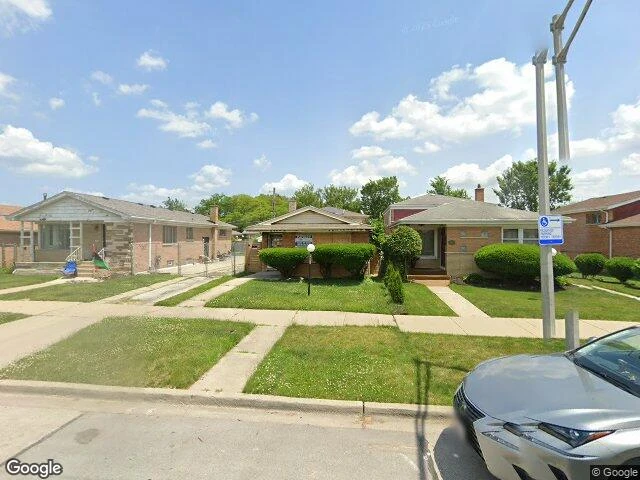 House image located at Chicago, IL 60628