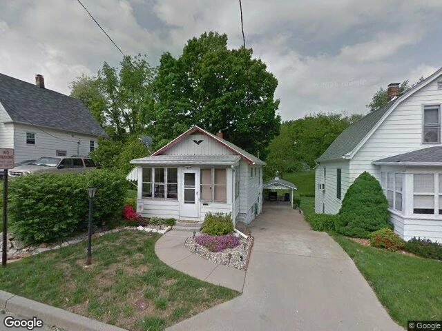 House image located at Alton, IL 62002